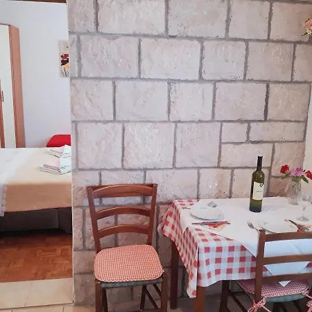 Apartman By The Sea - 10042 Korcula Town