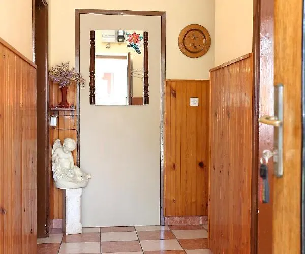 By The Sea - 10042 * Korčula