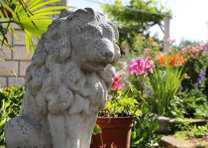 Appartement By The Sea - 10042 *