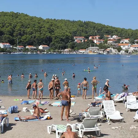 By The Sea - 10042 Korčula